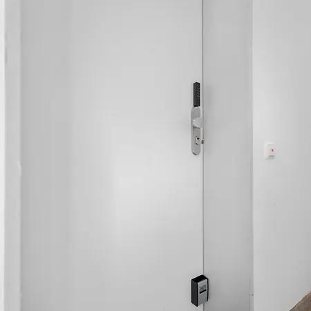 Komfortables In Koeln-ehrenfeld, Kueche, Vollausstattung, Netflix, 1 Min Zur U-bahn, 10 Min Zum Neumarkt Apartament