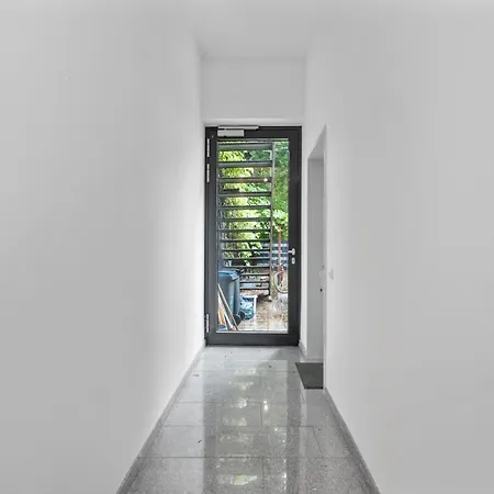 Komfortables In Koeln-ehrenfeld, Kueche, Vollausstattung, Netflix, 1 Min Zur U-bahn, 10 Min Zum Neumarkt