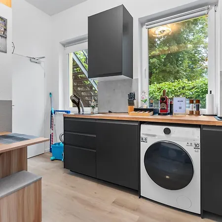 Komfortables In Koeln-ehrenfeld, Kueche, Vollausstattung, Netflix, 1 Min Zur U-bahn, 10 Min Zum Neumarkt Apartman *